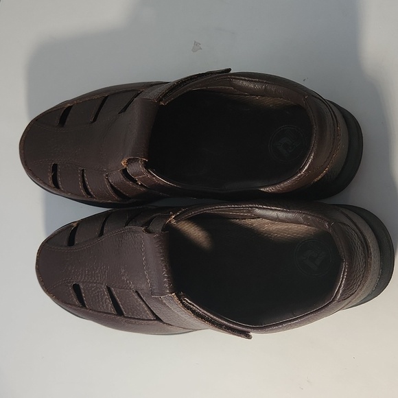 Sandals_&_Flip_Flops